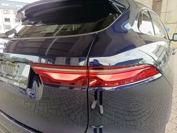 JAGUAR R-DYNM SE 2.0 204HP A8 MHEV