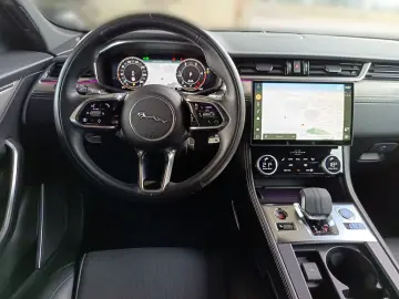 JAGUAR R-DYNM SE 2.0 204HP A8 MHEV
