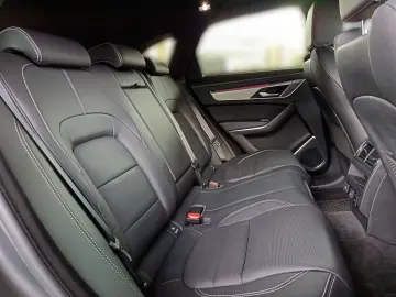 JAGUAR R-DYNM SE 2.0 204HP A8 MHEV