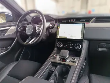 JAGUAR R-DYNM SE 2.0 204HP A8 MHEV