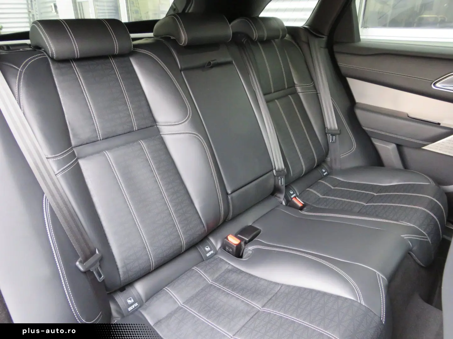 LAND ROVER Range Rover Velar P400   Kamera Navi App-Connect