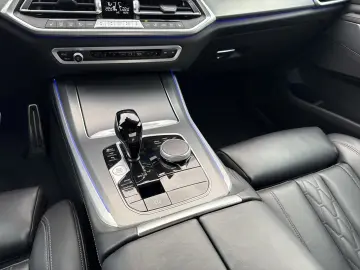 BMW X5 xDrive30d AHK 360  HEAD-UP RFK HIFI LORDOSE