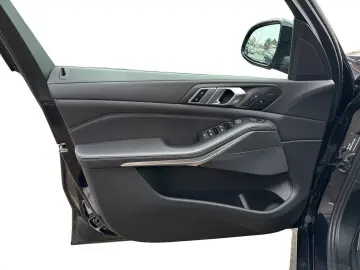BMW X5 xDrive30d AHK 360  HEAD-UP RFK HIFI LORDOSE
