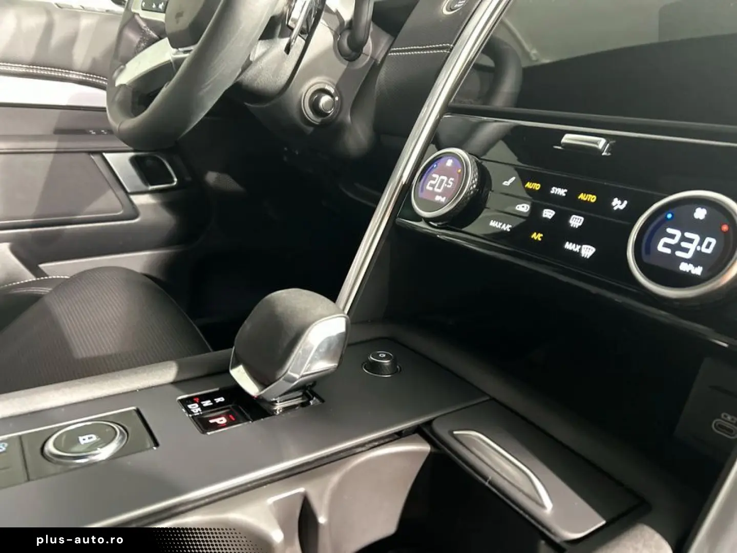 LAND ROVER Discovery D350 Dynamic SE