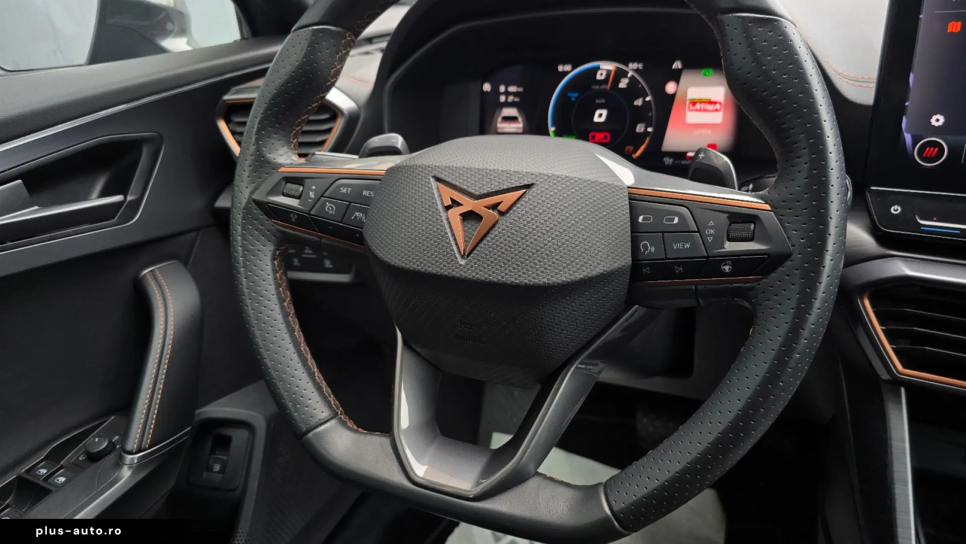 CUPRA Formentor 1.4 e-HYBRID DSG Virtual Navi K-les 19