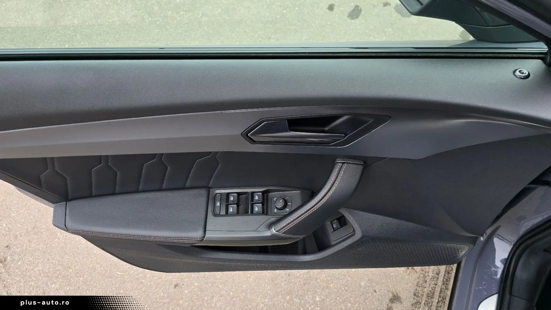CUPRA Formentor 1.4 e-HYBRID DSG Virtual Navi K-les 19