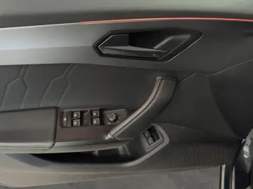 CUPRA Formentor 1.4 e-HYBRID DSG VZ LED NAVI KAMERA PA