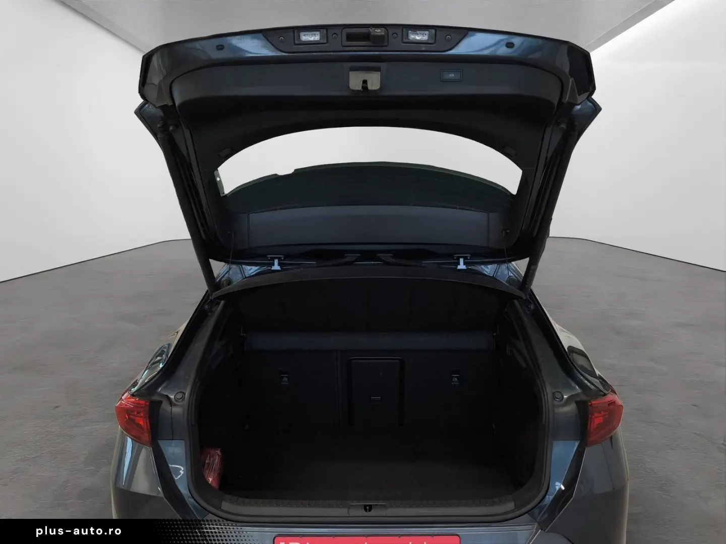 CUPRA Formentor 1.4 e-HYBRID DSG VZ LED NAVI KAMERA PA