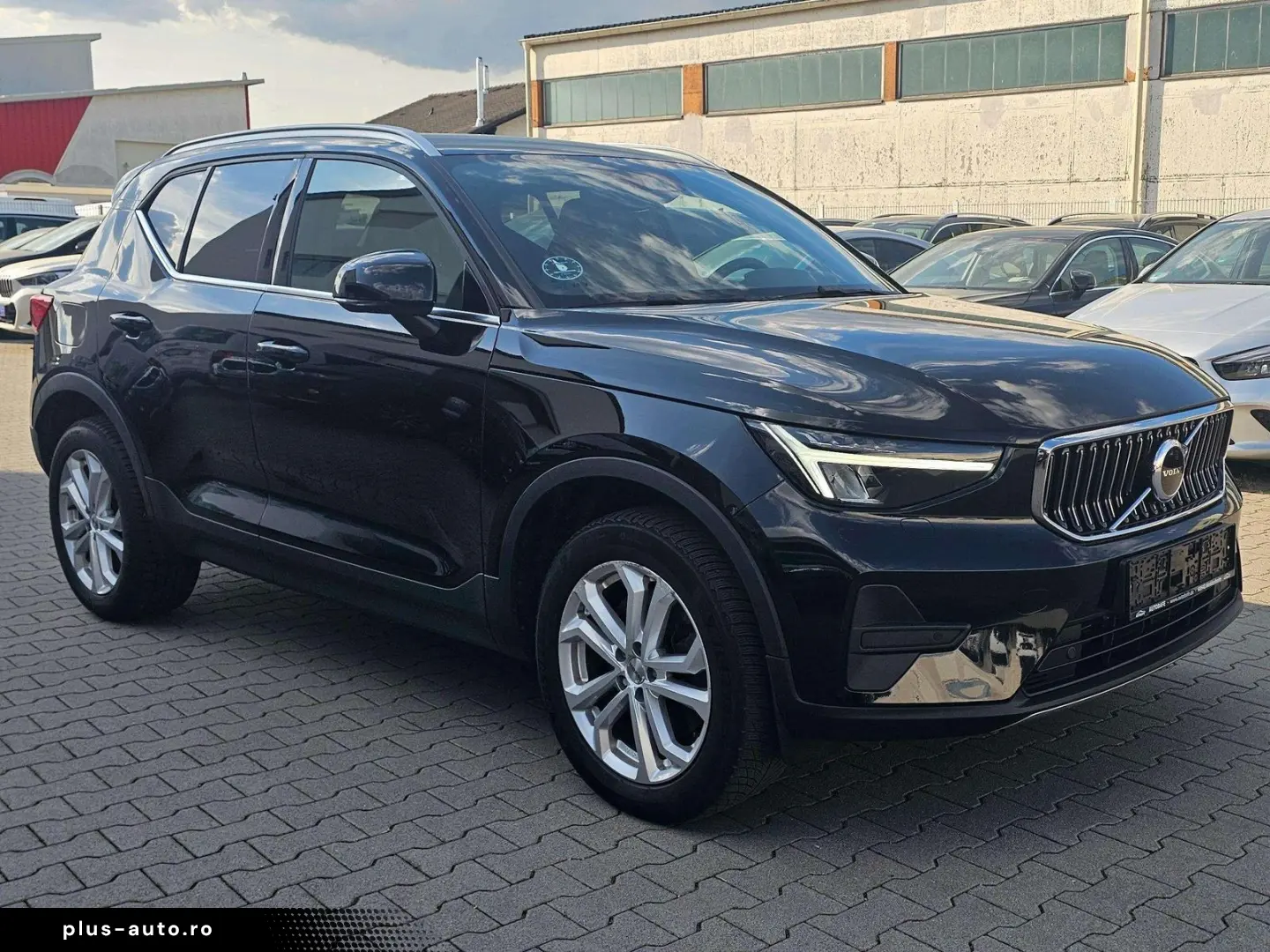 VOLVO XC40 Core Recharge Plug-In Hybrid 2WD