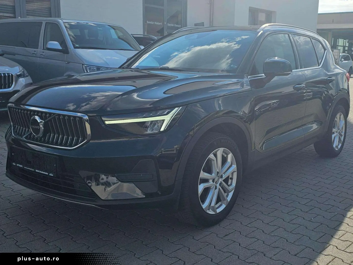 VOLVO XC40 Core Recharge Plug-In Hybrid 2WD