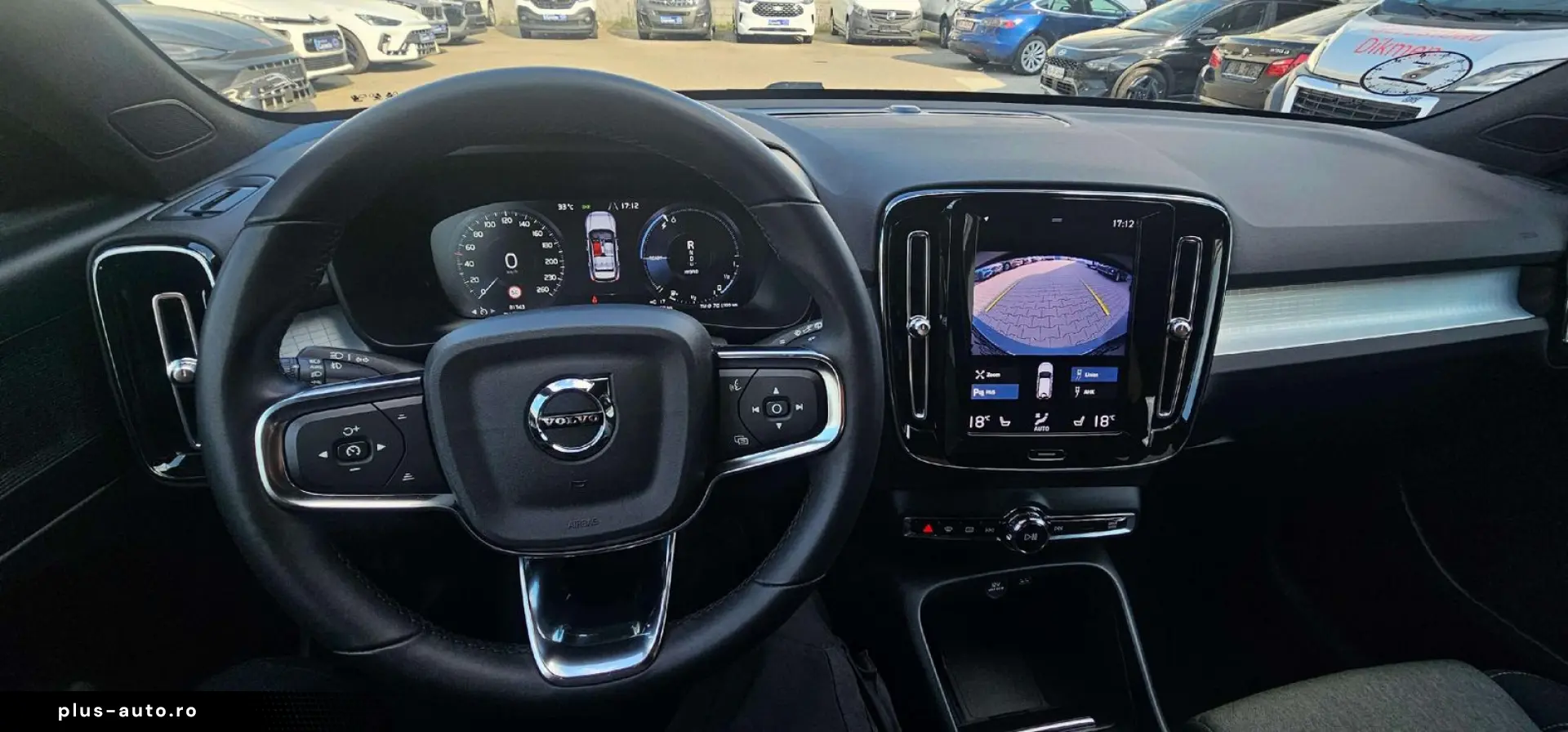 VOLVO XC40 Core Recharge Plug-In Hybrid 2WD