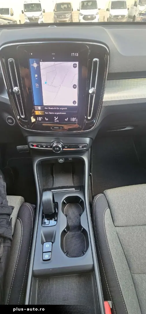 VOLVO XC40 Core Recharge Plug-In Hybrid 2WD