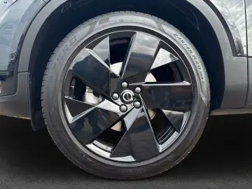 VOLVO XC40 B3 B DKG Plus Black Edition Pano 360 V Priv