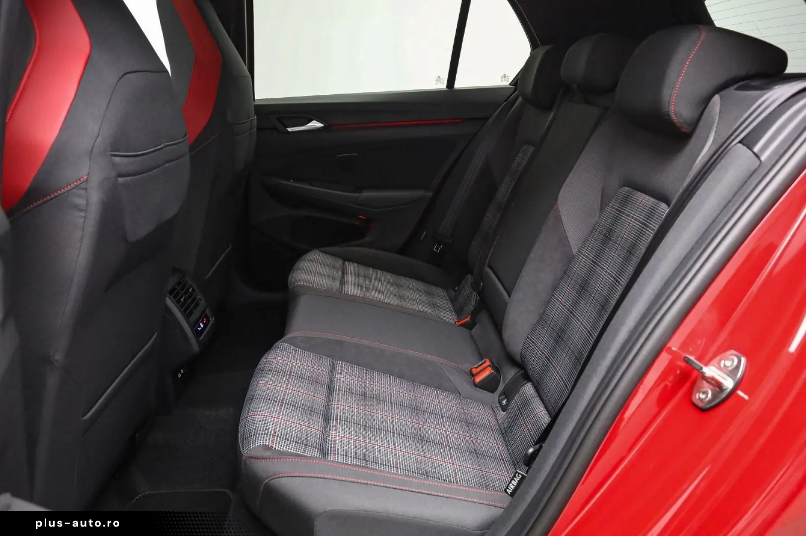 VW Golf GTI 2.0 TSI DSG NAV SHZ H&K Kamera Pano