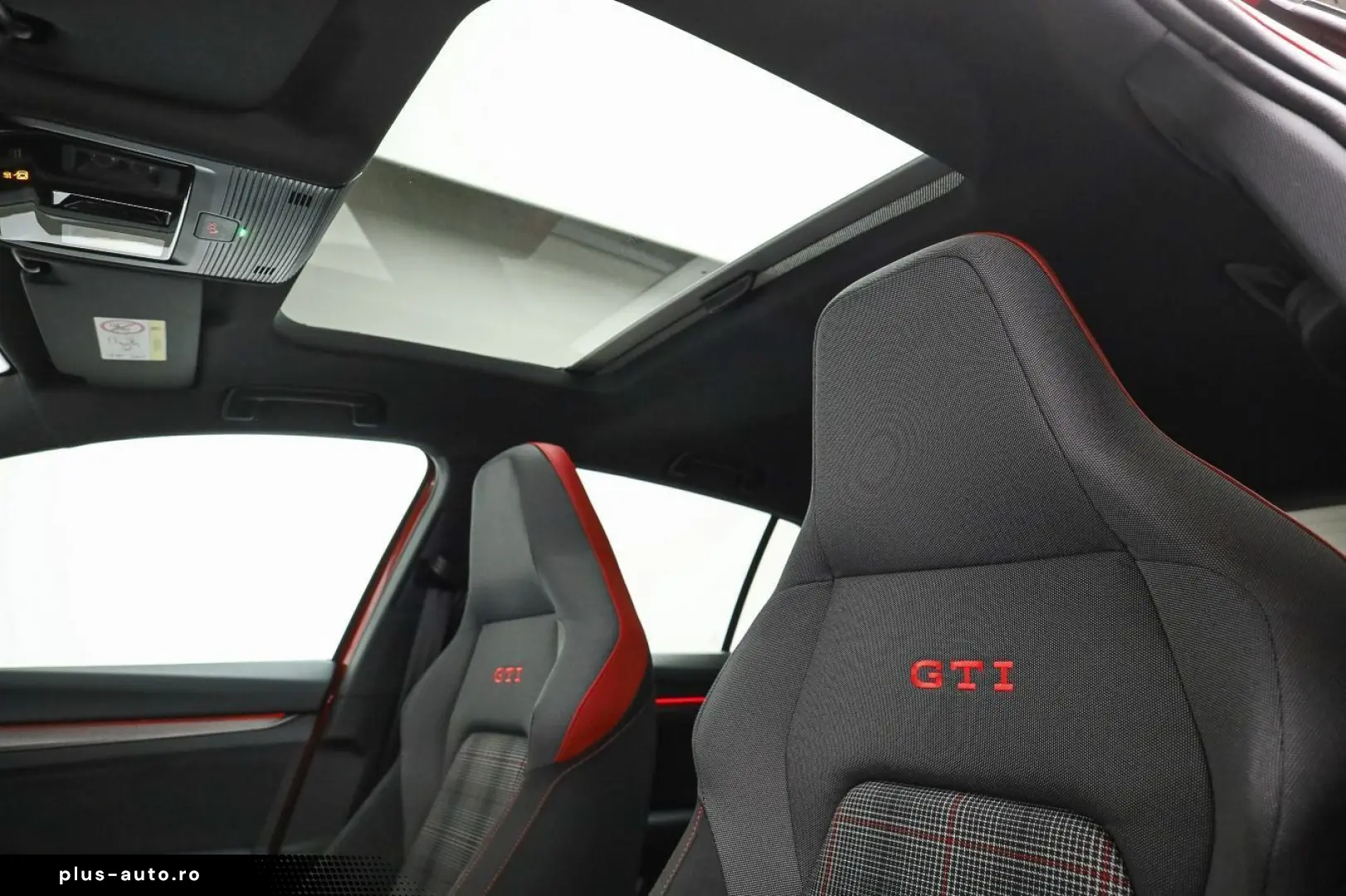 VW Golf GTI 2.0 TSI DSG NAV SHZ H&K Kamera Pano