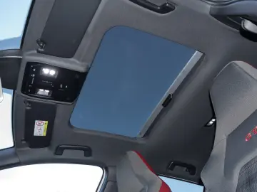 VW Golf VIII GTI LED  Navi Pano AreaView HarmanKard