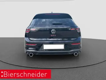 VW Golf GTI 8 2.0 TSI DSG BLACK-STYLE PANO IQ.LIGHT