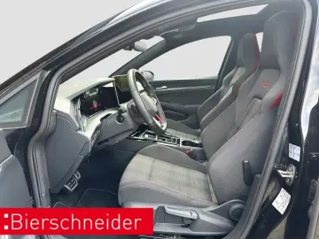 VW Golf GTI 8 2.0 TSI DSG BLACK-STYLE PANO IQ.LIGHT