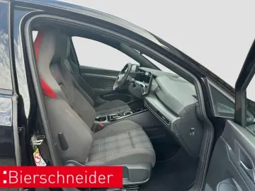 VW Golf GTI 8 2.0 TSI DSG BLACK-STYLE PANO IQ.LIGHT
