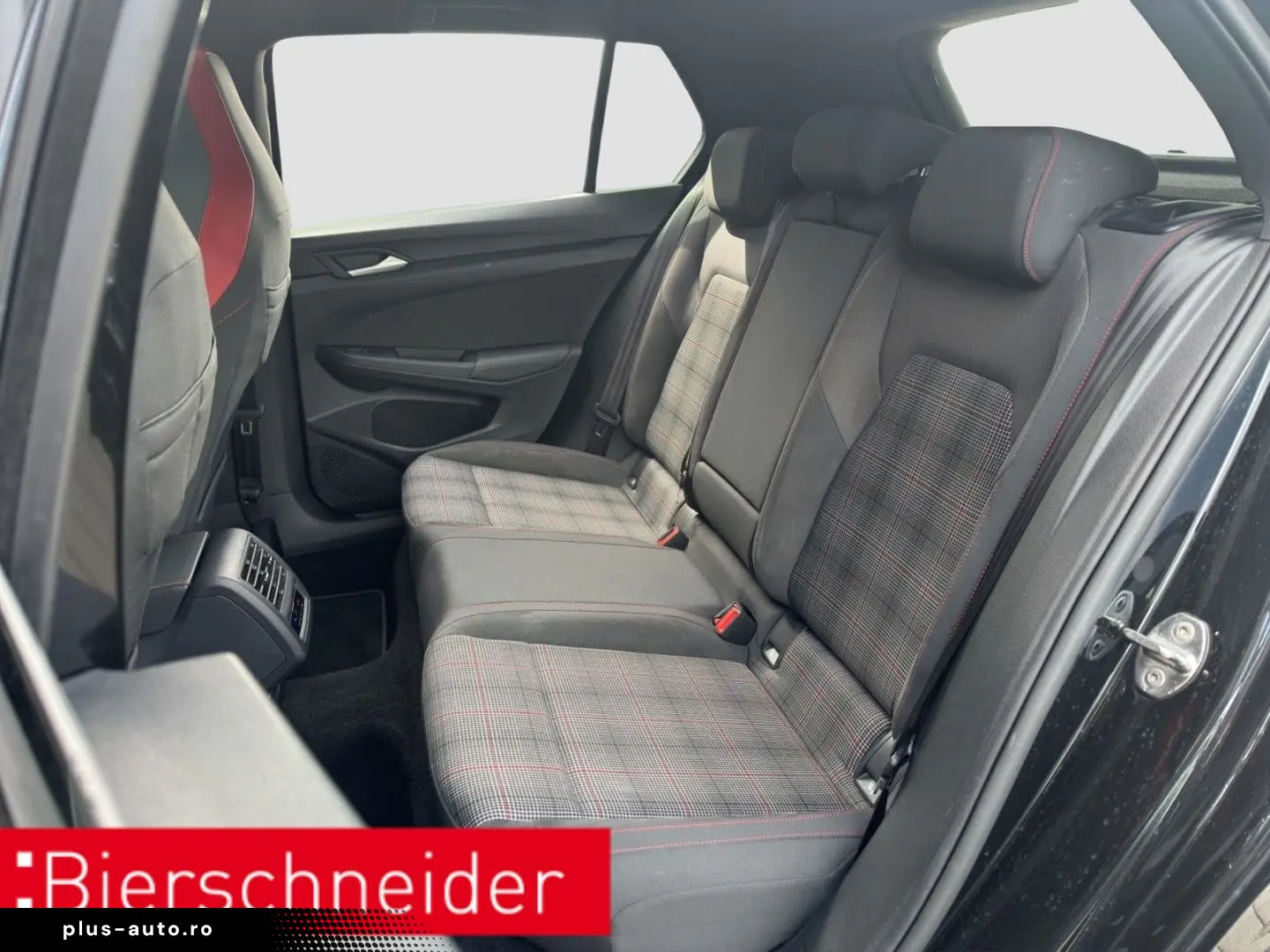 VW Golf GTI 8 2.0 TSI DSG BLACK-STYLE PANO IQ.LIGHT