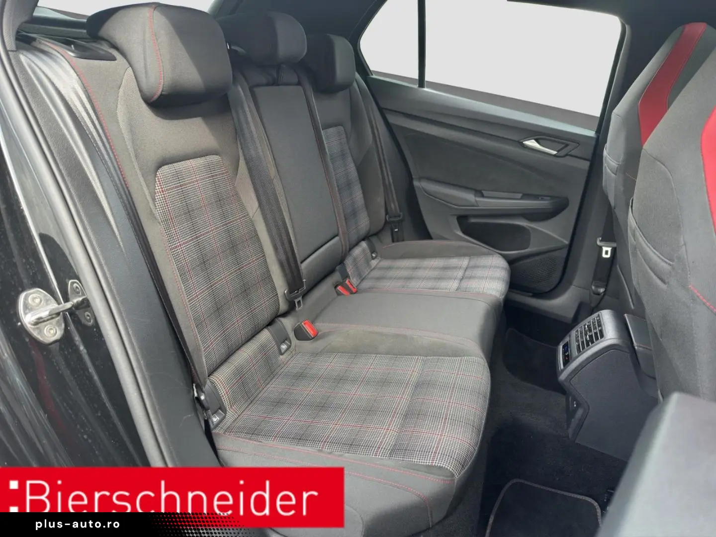 VW Golf GTI 8 2.0 TSI DSG BLACK-STYLE PANO IQ.LIGHT