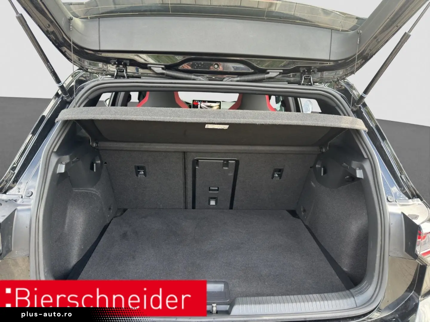 VW Golf GTI 8 2.0 TSI DSG BLACK-STYLE PANO IQ.LIGHT