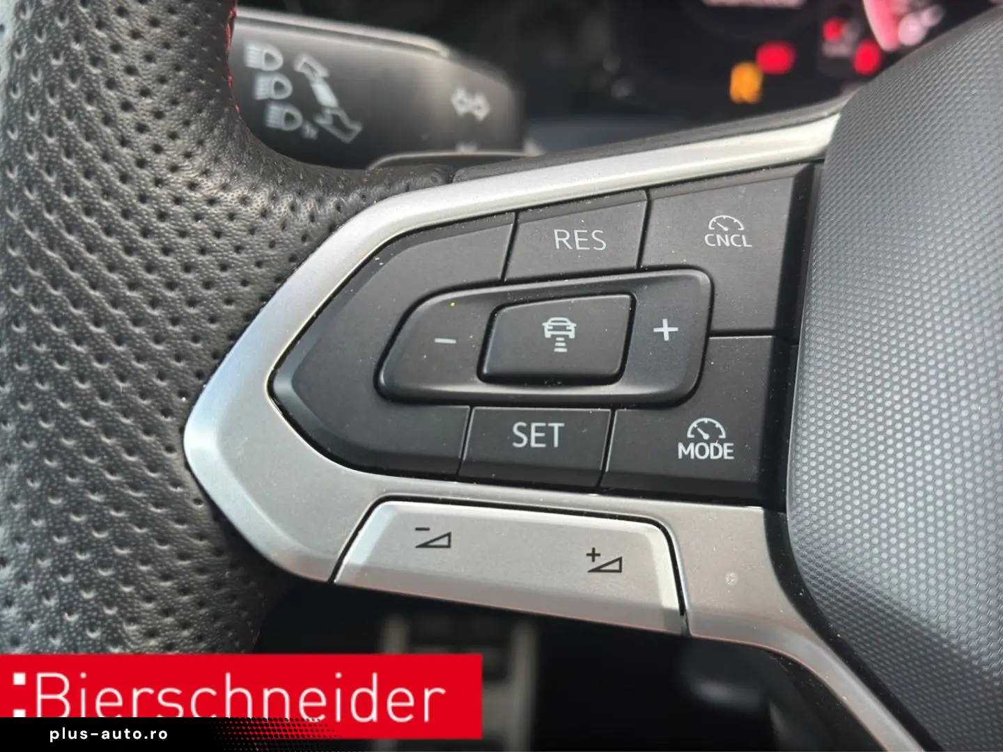 VW Golf GTI 8 2.0 TSI DSG BLACK-STYLE PANO IQ.LIGHT