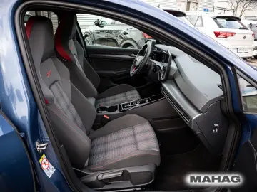 VW Golf VIII GTI 2.0 TSI BlackStyle Navi IQ.LIGHT A