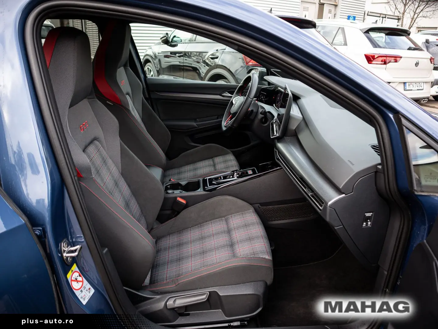 VW Golf VIII GTI 2.0 TSI BlackStyle Navi IQ.LIGHT A