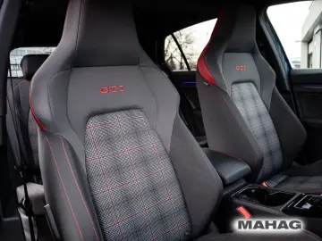 VW Golf VIII GTI 2.0 TSI BlackStyle Navi IQ.LIGHT A
