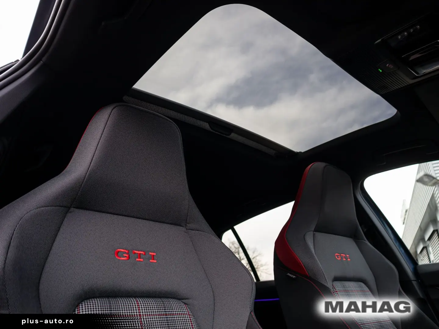 VW Golf VIII GTI 2.0 TSI BlackStyle Navi IQ.LIGHT A