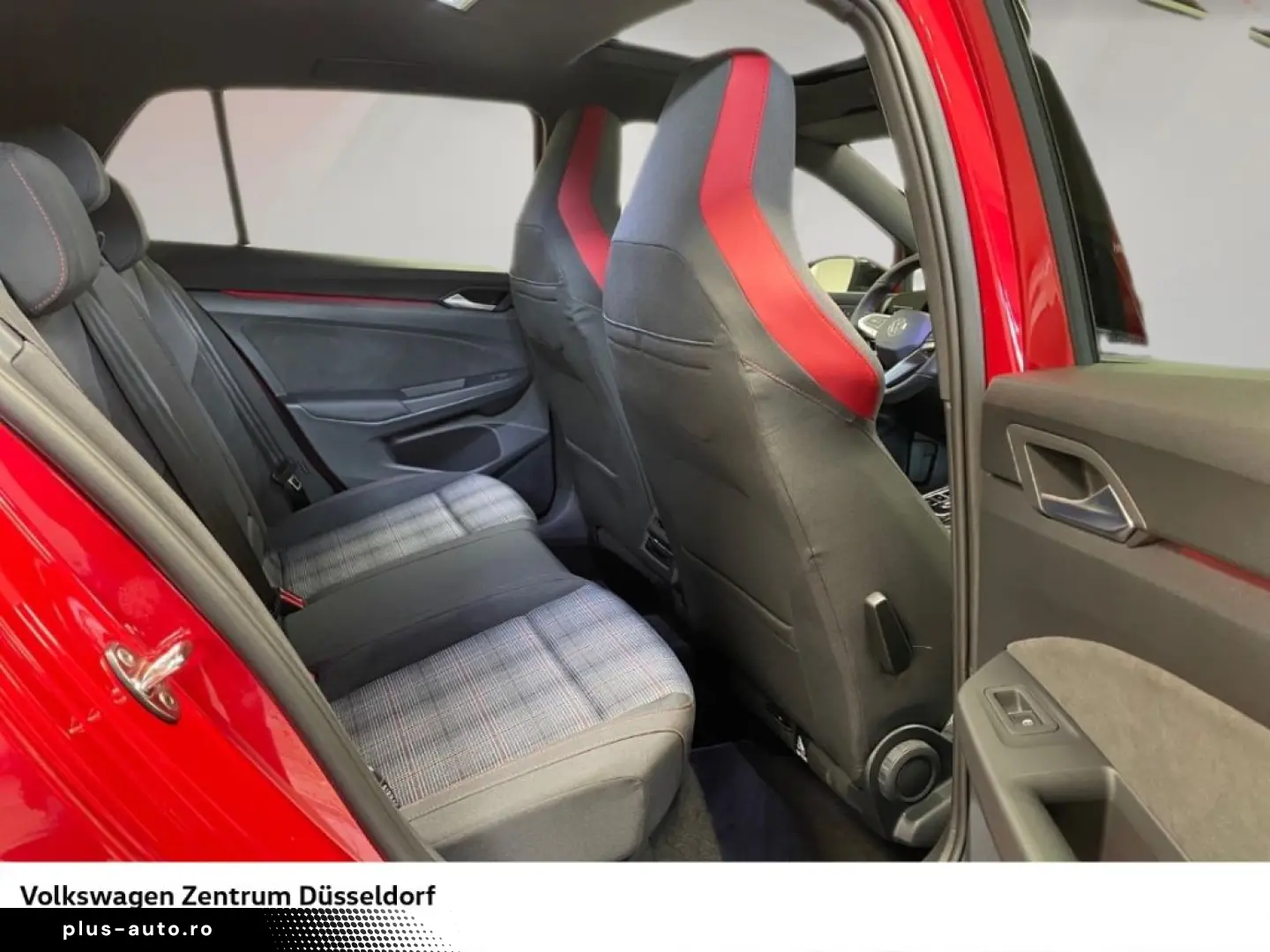 VW Golf GTI 2.0 TSI DSG Design Black Style Pano