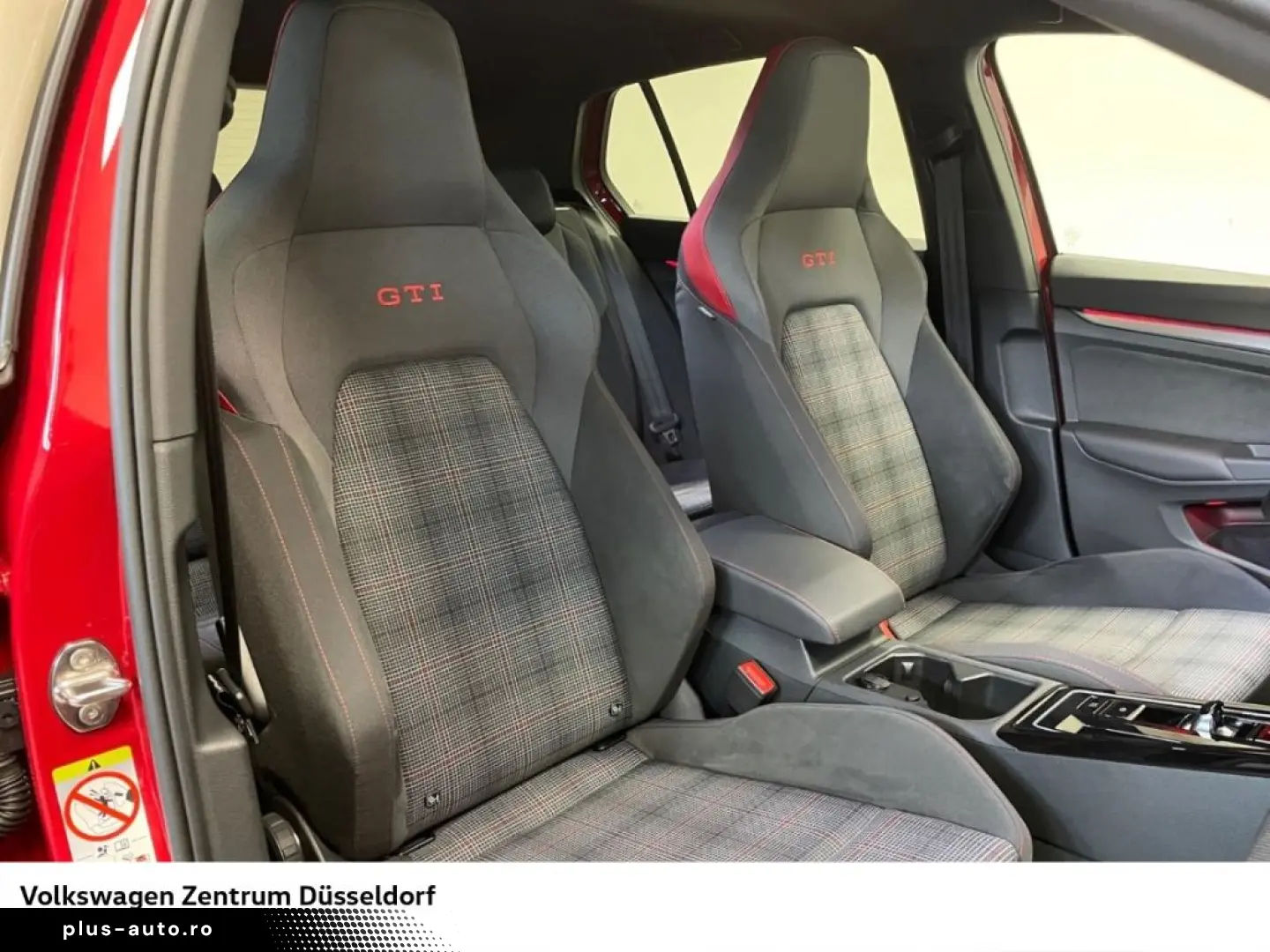 VW Golf GTI 2.0 TSI DSG Design Black Style Pano