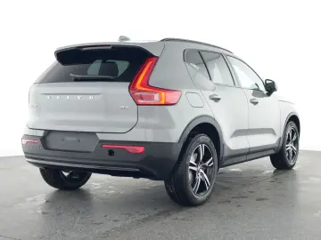 VOLVO XC40 Plus Dark 2WD AHK Digitales Cockpit Memory