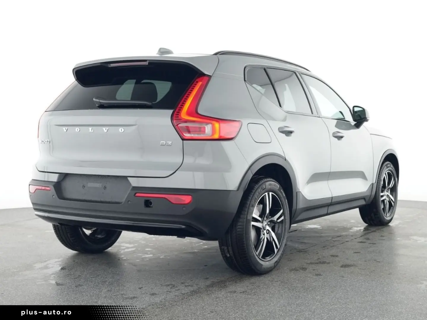 VOLVO XC40 Plus Dark 2WD AHK Digitales Cockpit Memory