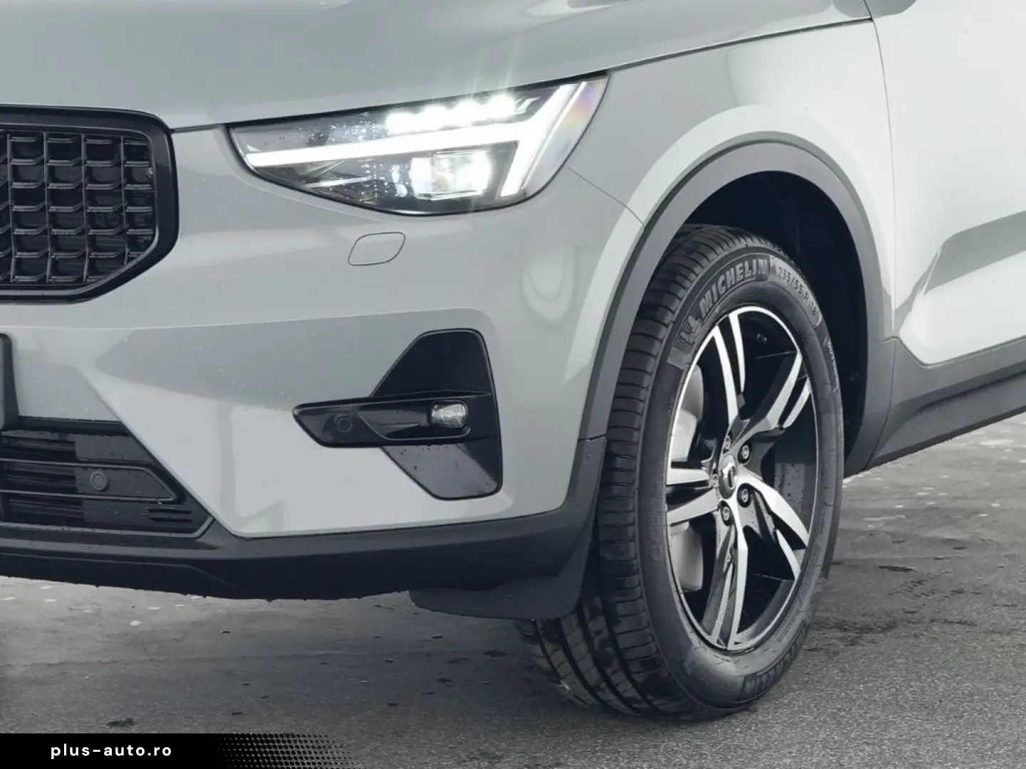 VOLVO XC40 Plus Dark 2WD AHK Digitales Cockpit Memory