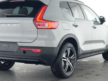 VOLVO XC40 Plus Dark 2WD AHK Digitales Cockpit Memory