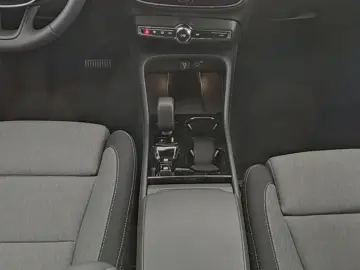 VOLVO XC40 Plus Dark 2WD AHK Digitales Cockpit Memory