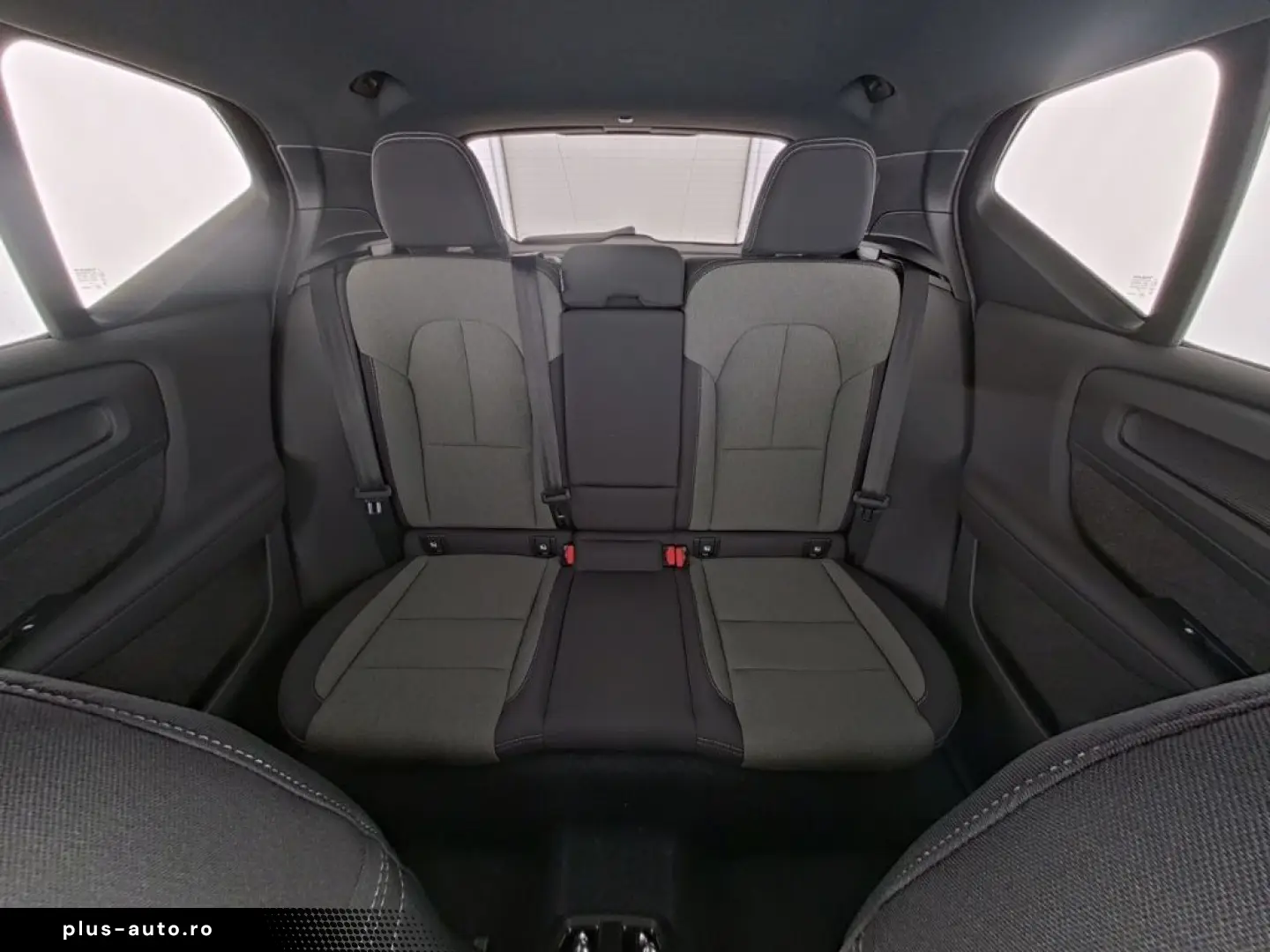VOLVO XC40 Plus Dark 2WD AHK Digitales Cockpit Memory
