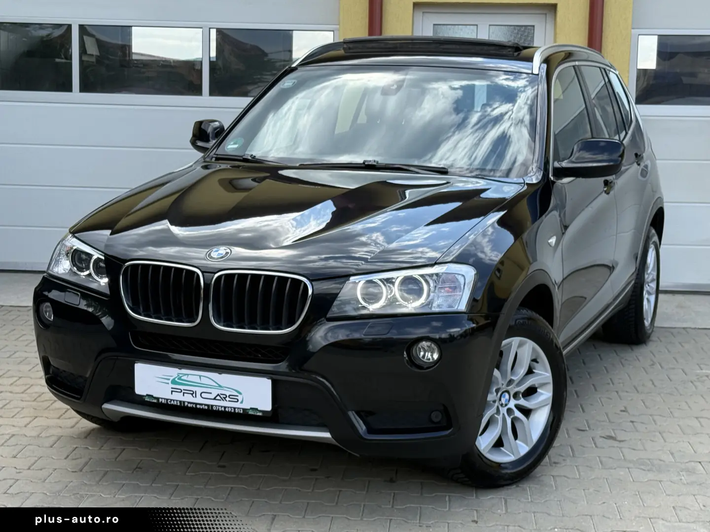 2.0d   184cp   xDrive   Camera   Panorama    Keyless   Navi