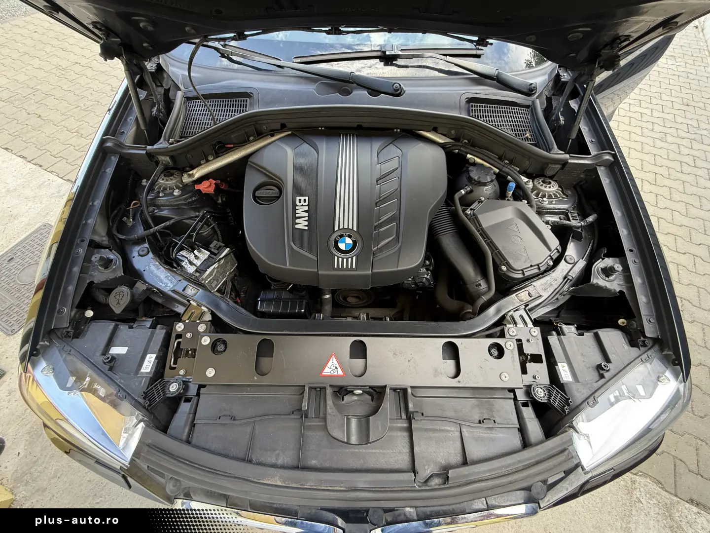 2.0d   184cp   xDrive   Camera   Panorama    Keyless   Navi