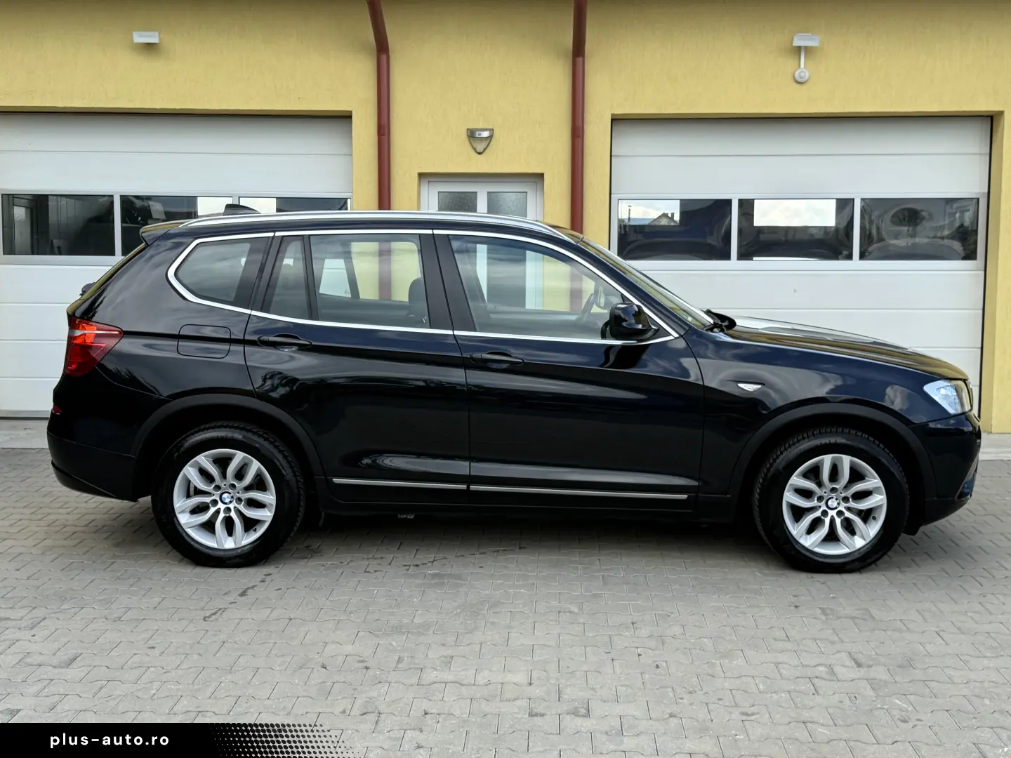 2.0d   184cp   xDrive   Camera   Panorama    Keyless   Navi