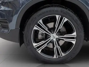 VOLVO XC40 B4 Inscription  360 HK Pano e-Sitze ACC