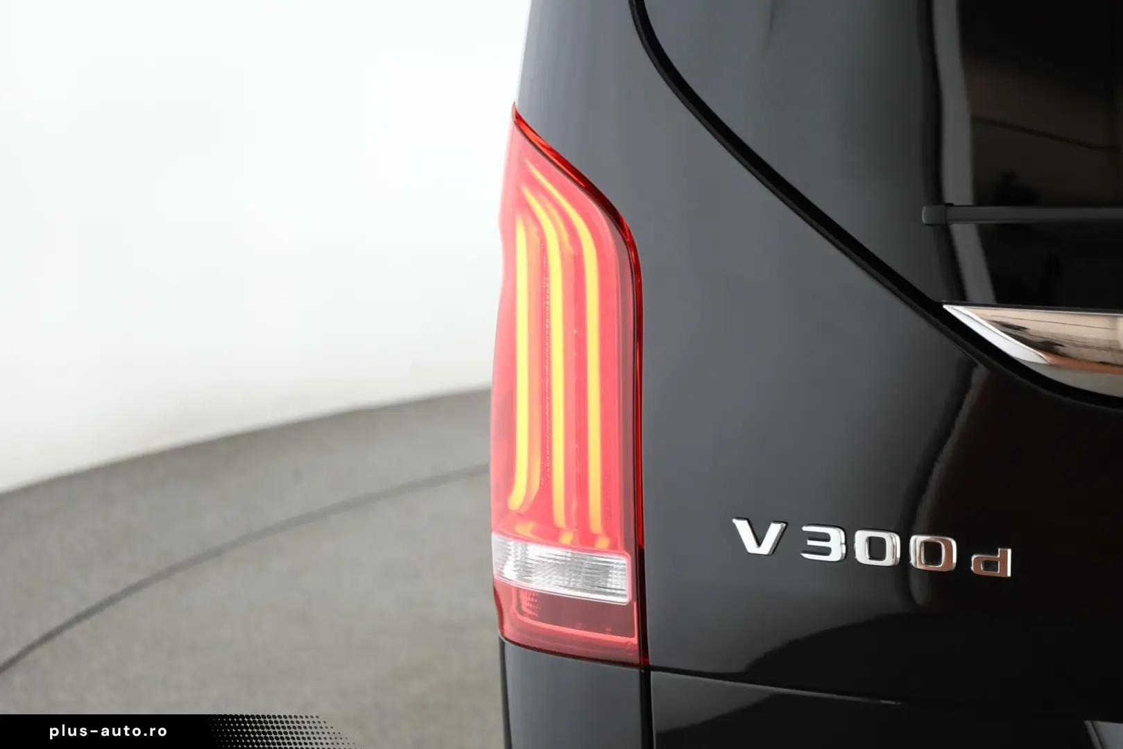 MERCEDES-BENZ V 300 d 4M lang Avantgarde AMG