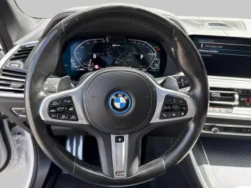 BMW X5 XDRIVE45E Sportpaket HUD Luftfederung AD Nive