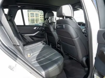 BMW X5 xDrive 30d M-Sport STANDHZ PANO LASER LEDER