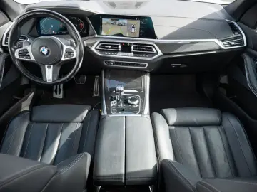 BMW X5 xDrive 30d M-Sport STANDHZ PANO LASER LEDER