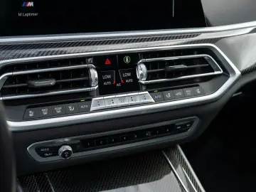 BMW X5 xDrive 30d M-Sport STANDHZ PANO LASER LEDER