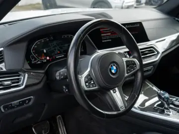 BMW X5 xDrive 30d M-Sport STANDHZ PANO LASER LEDER