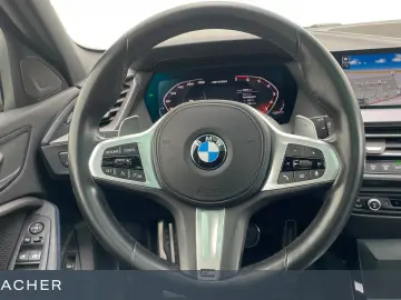 BMW M135 xDrive LCPro.HuD RFK Pano M-Sitze